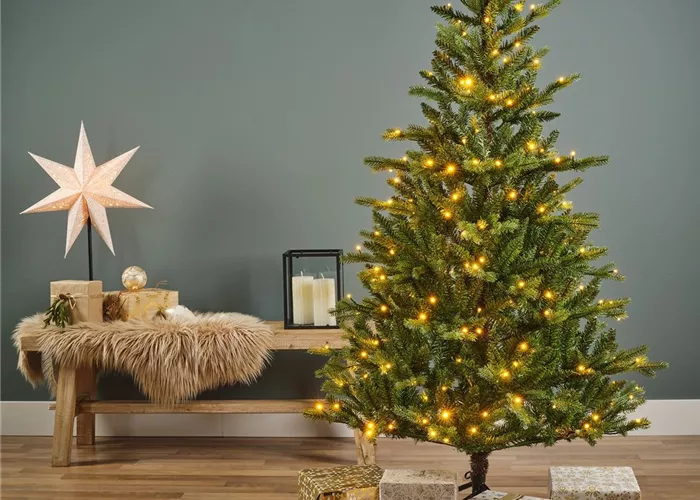 Künstliche Weihnachtsbäume